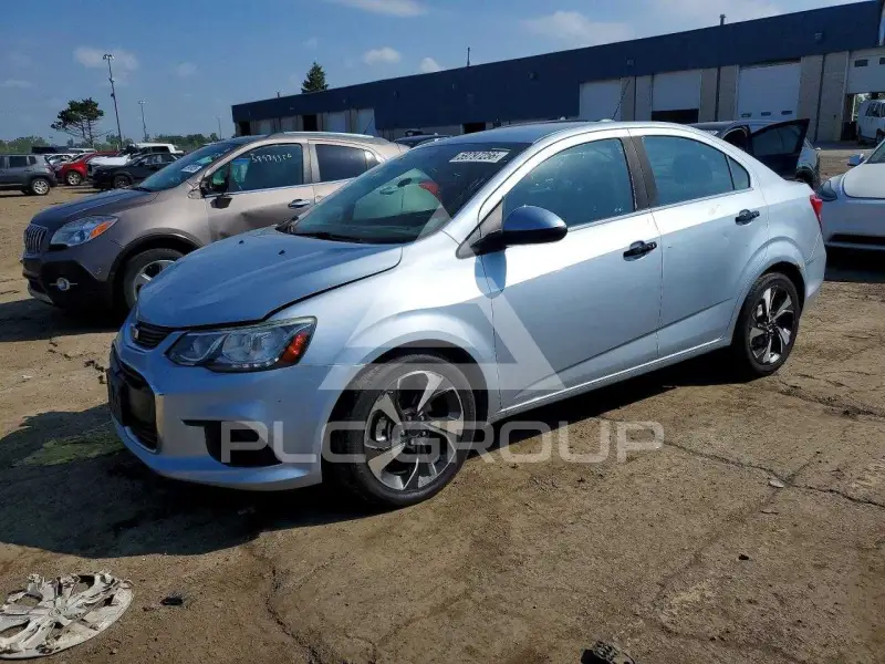 2017 Chevrolet Sonic фото