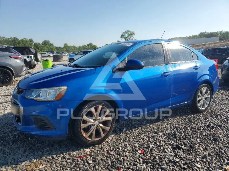 2017 Chevrolet Sonic фото
