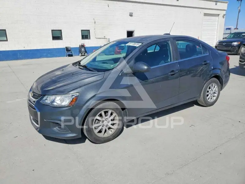 2017 Chevrolet Sonic фото