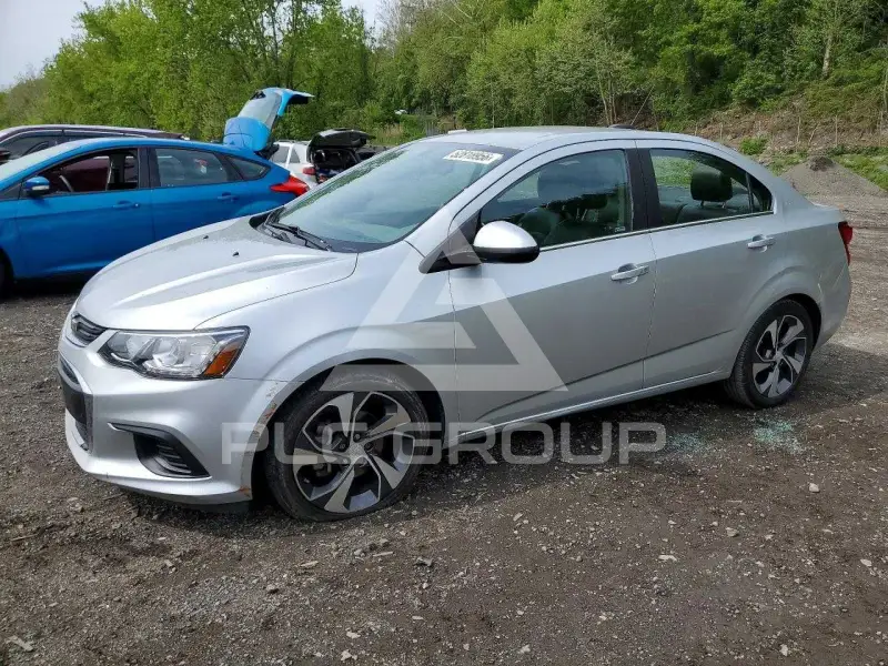 2017 Chevrolet Sonic фото