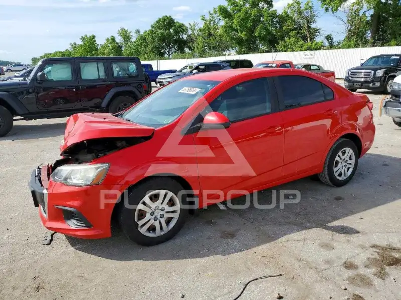 2017 Chevrolet Sonic фото