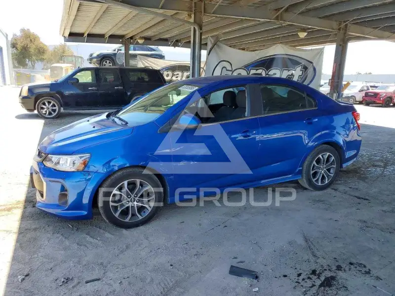 2017 Chevrolet Sonic фото