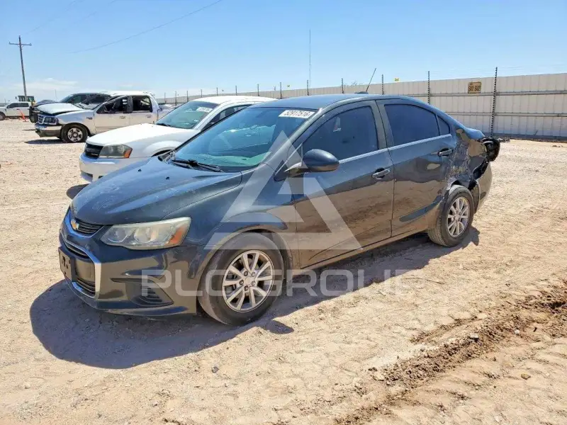 2017 Chevrolet Sonic фото