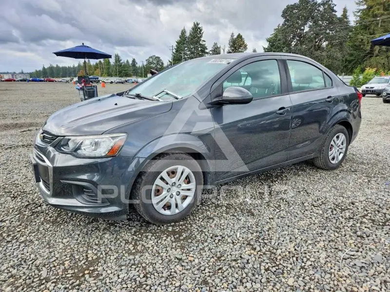 2017 Chevrolet Sonic фото