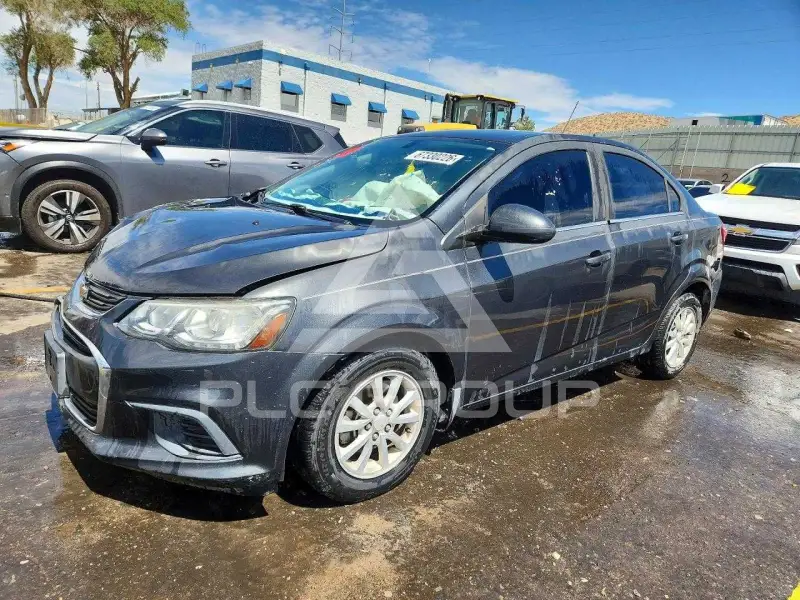 2017 Chevrolet Sonic photo