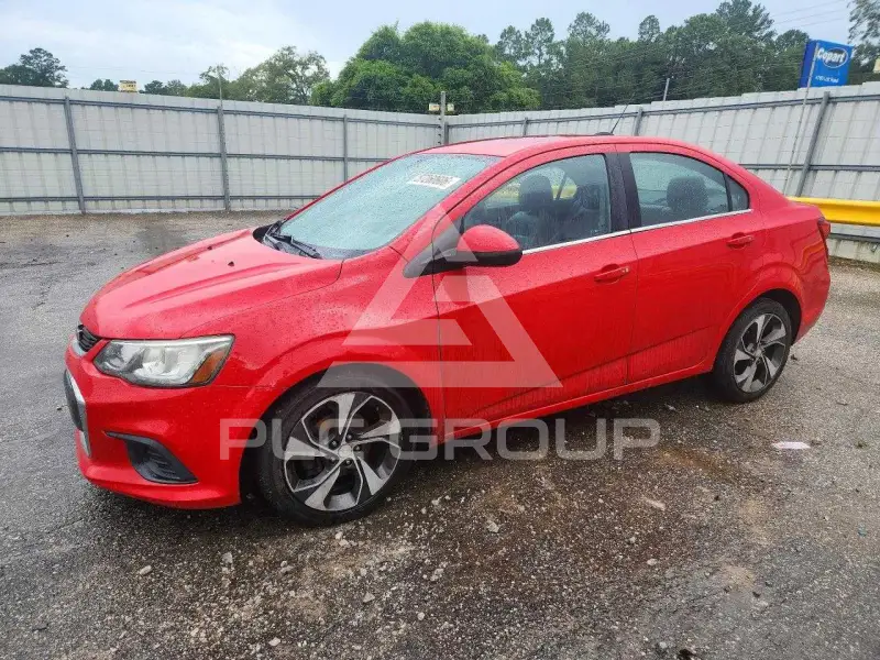 2017 Chevrolet Sonic photo