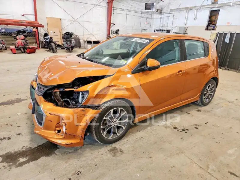 2017 Chevrolet Sonic фото