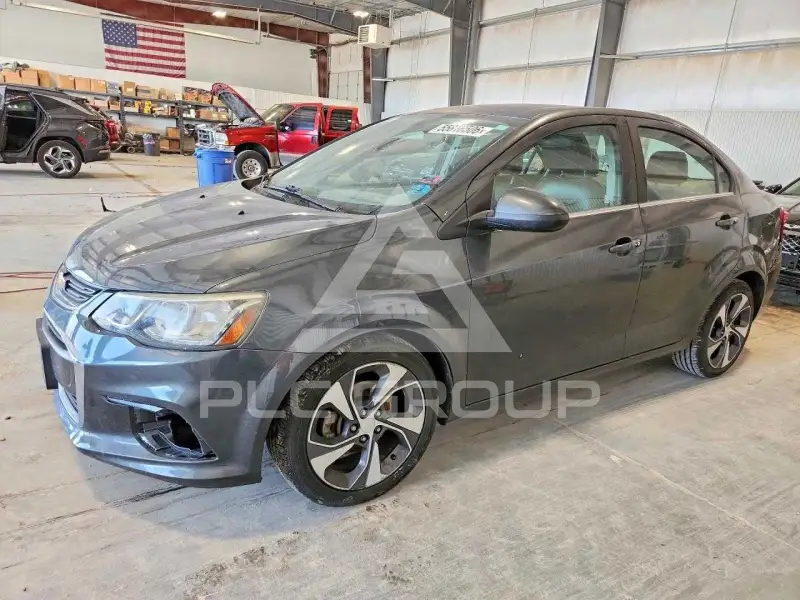 2017 Chevrolet Sonic фото