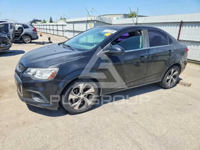 2017 Chevrolet Sonic photo