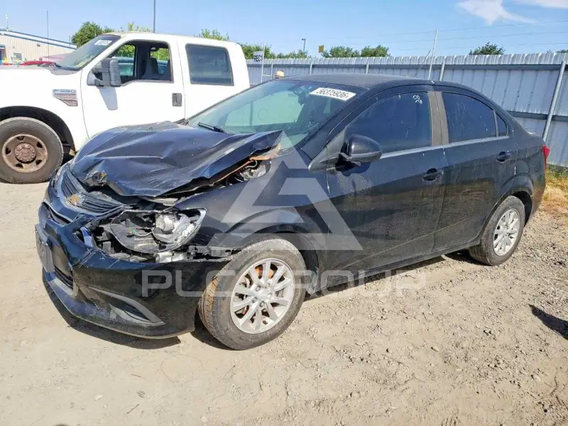 2017 Chevrolet Sonic фото