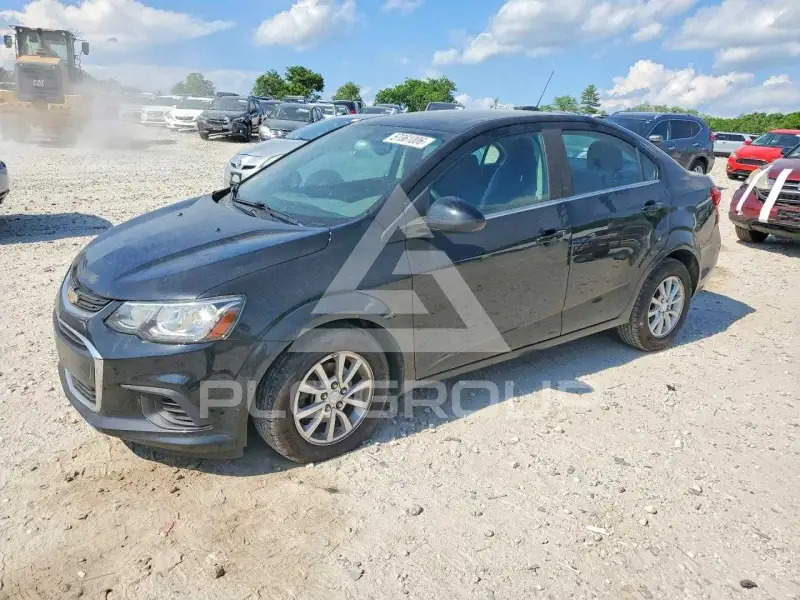 2017 Chevrolet Sonic фото