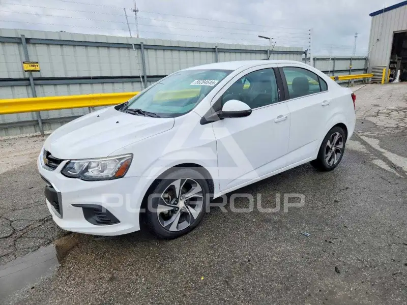 2017 Chevrolet Sonic фото