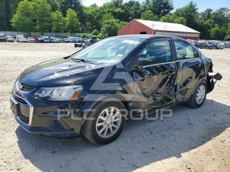 2017 Chevrolet Sonic фото