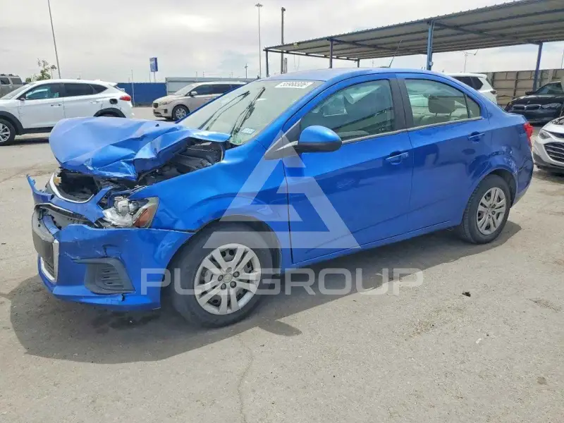 2017 Chevrolet Sonic фото