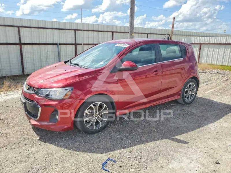 2017 Chevrolet Sonic фото