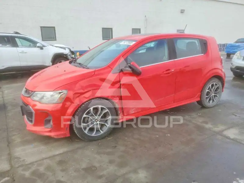 2017 Chevrolet Sonic фото