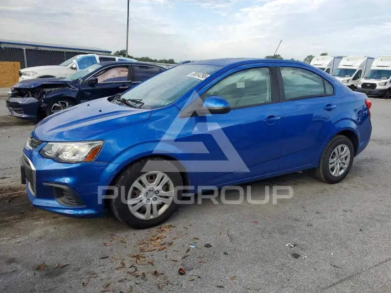 2017 Chevrolet Sonic фото