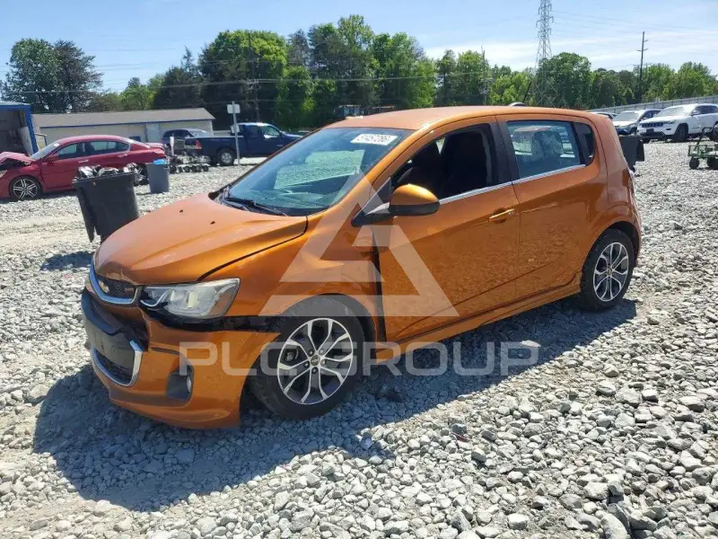2017 Chevrolet Sonic photo