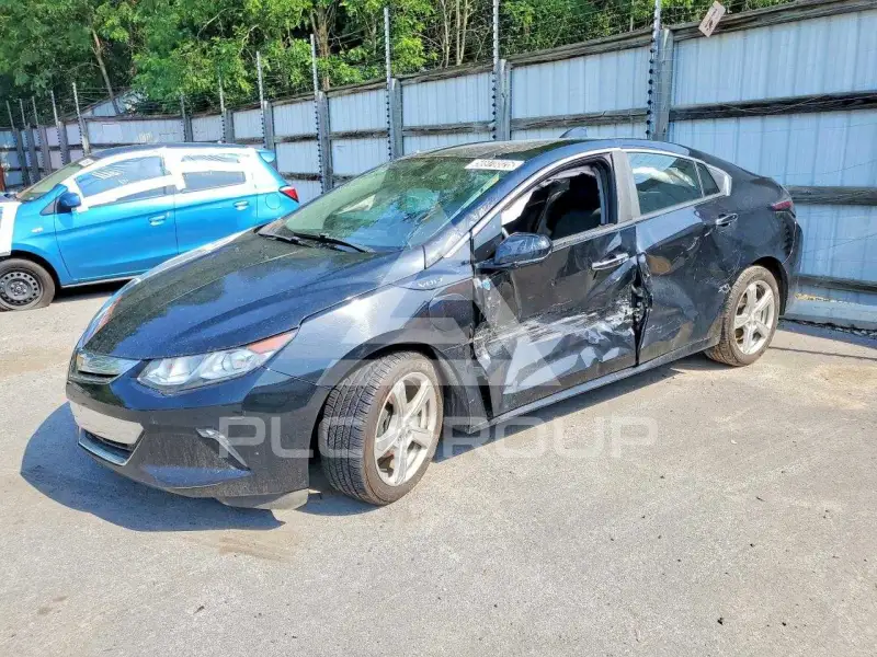 2017 Chevrolet Volt photo