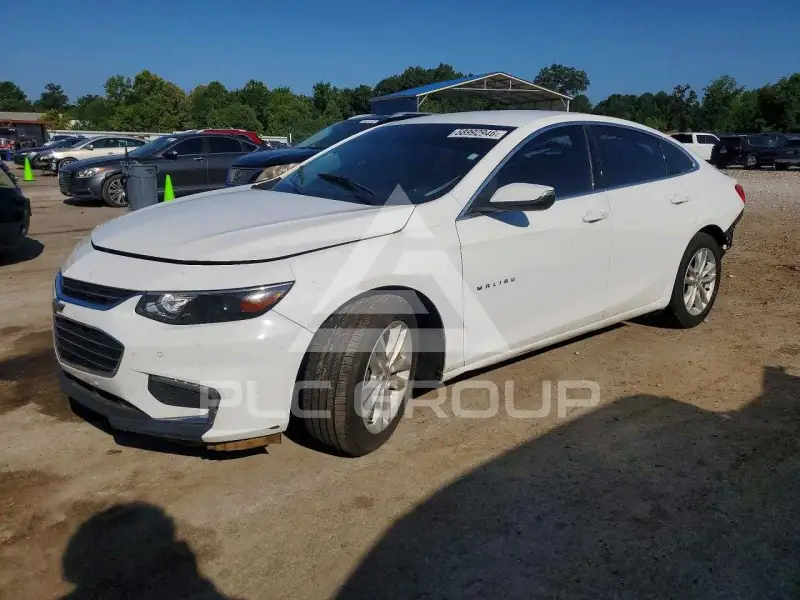 2017 Chevrolet Malibu photo