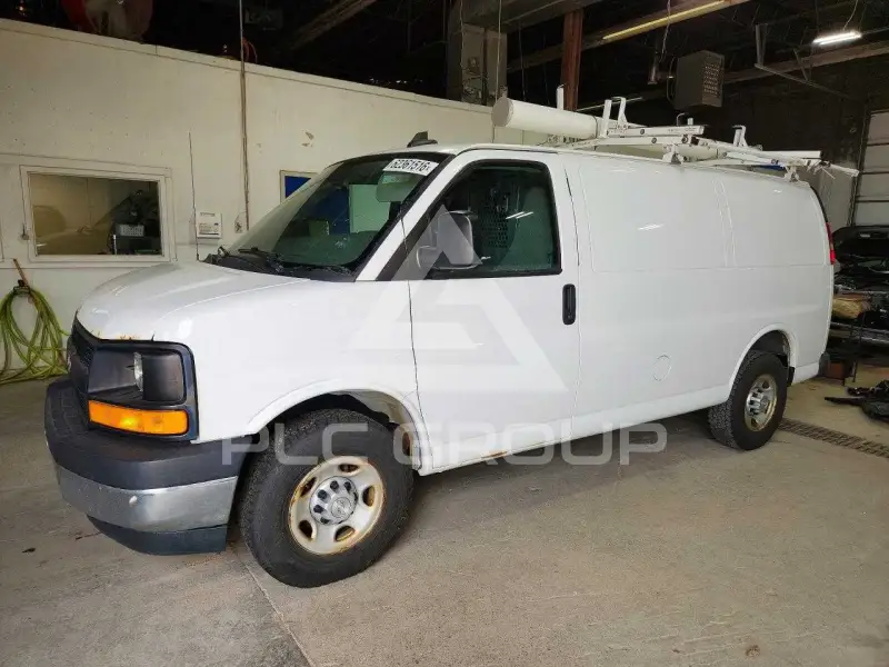 2017 Chevrolet EXPRESS photo