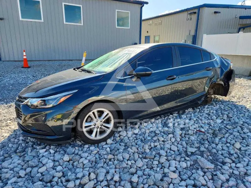 2017 Chevrolet Cruze photo