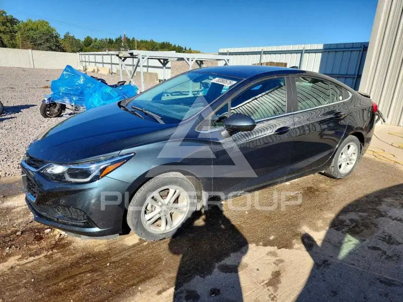 2017 Chevrolet Cruze photo