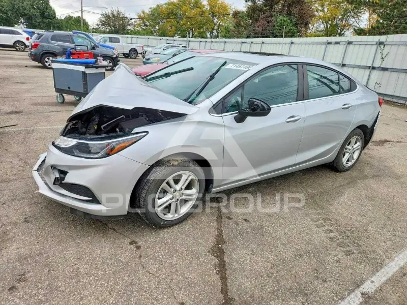 2017 Chevrolet Cruze photo