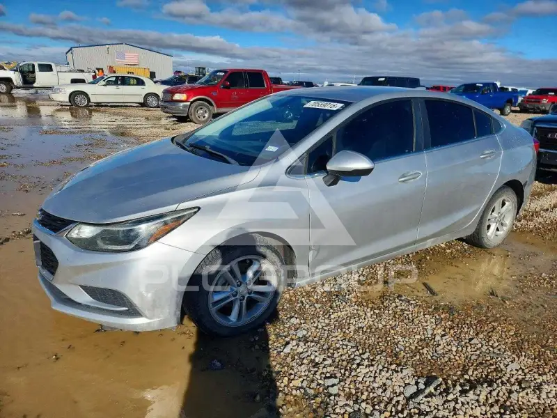 2017 Chevrolet Cruze фото