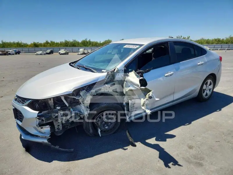 2017 Chevrolet Cruze photo