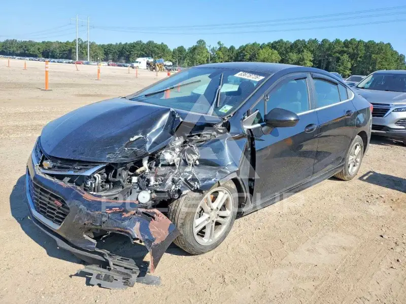 2017 Chevrolet Cruze photo