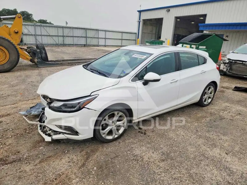2017 Chevrolet Cruze photo