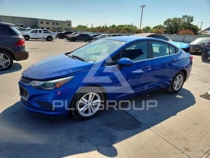 2017 Chevrolet Cruze photo