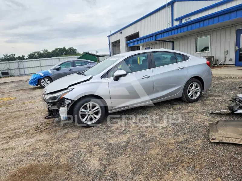 2017 Chevrolet Cruze фото