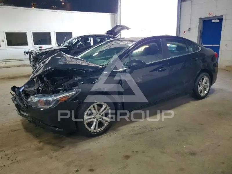 2017 Chevrolet Cruze photo
