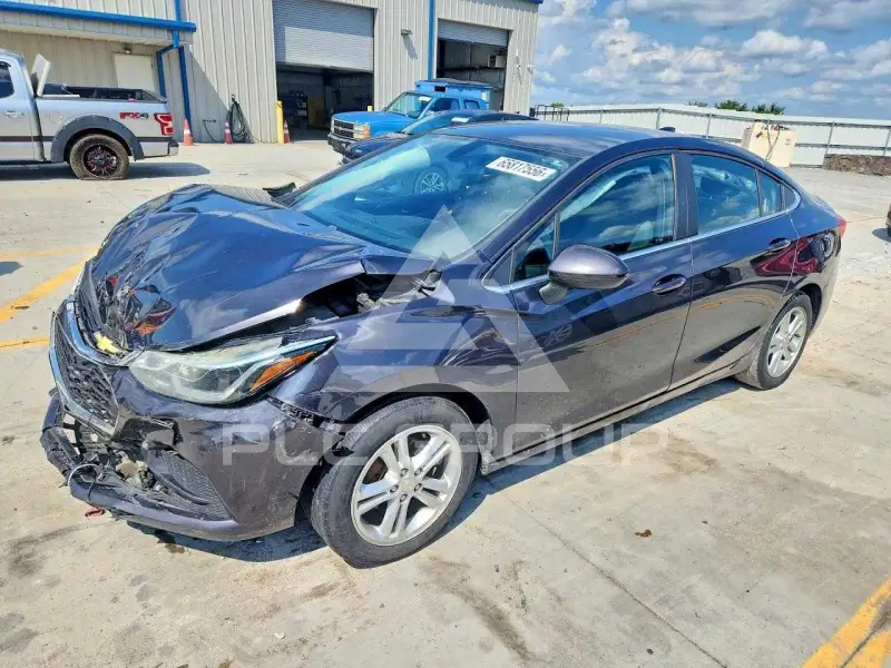 2017 Chevrolet Cruze photo