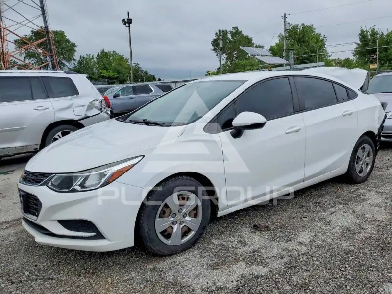 2017 Chevrolet Cruze photo