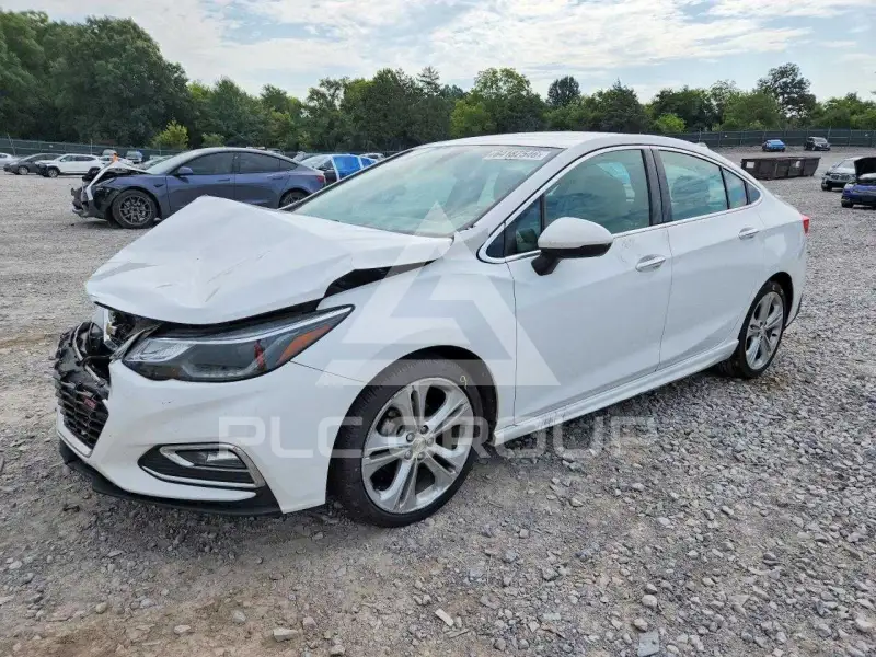 2017 Chevrolet Cruze photo