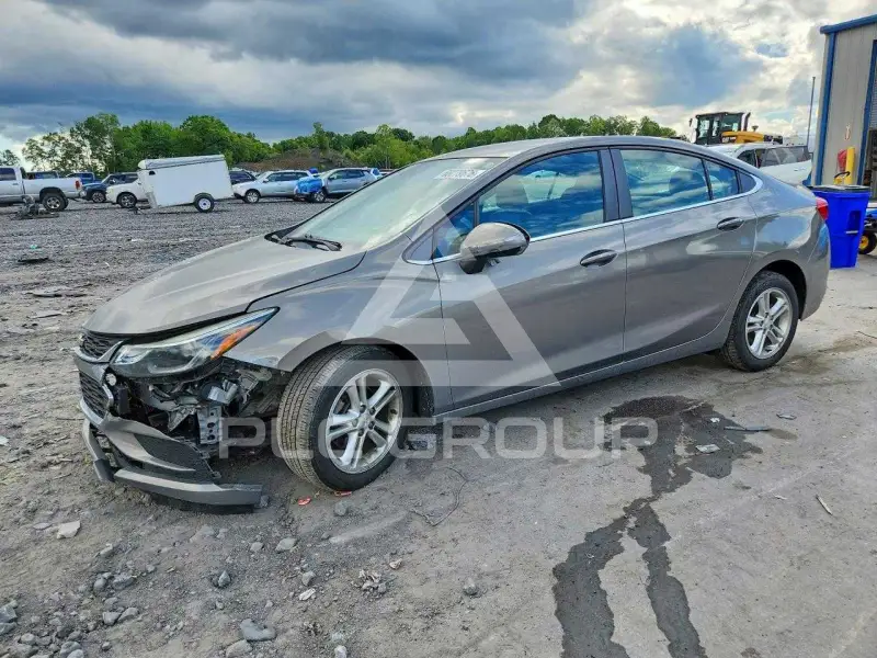2017 Chevrolet Cruze photo