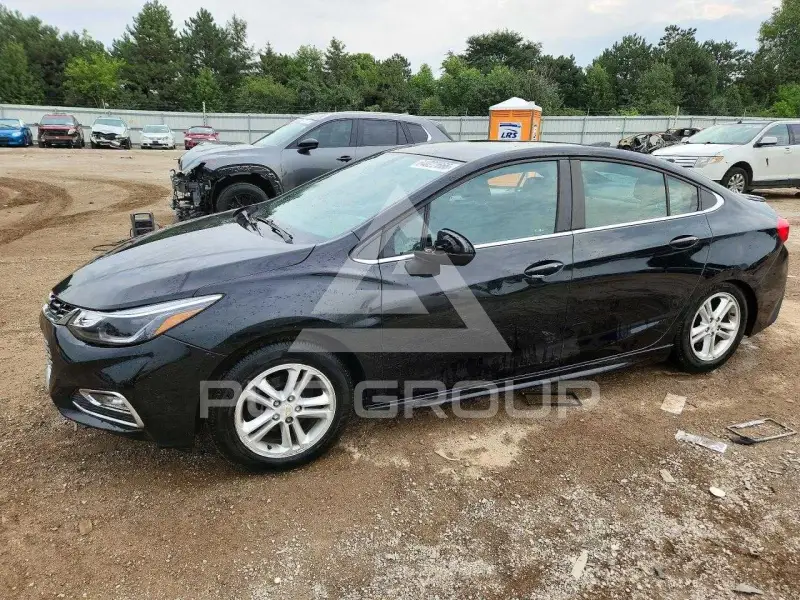 2017 Chevrolet Cruze photo