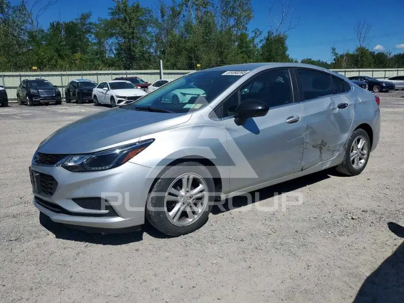 2017 Chevrolet Cruze photo