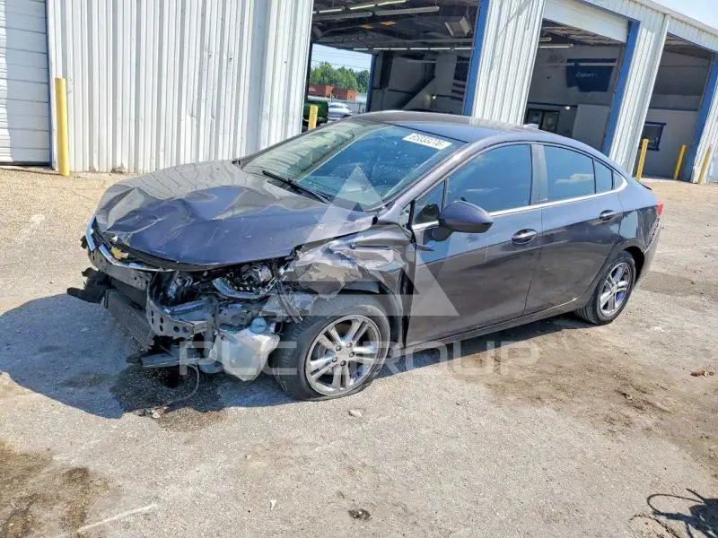2017 Chevrolet Cruze photo