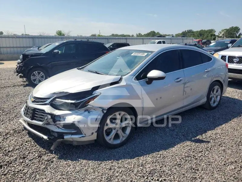 2017 Chevrolet Cruze photo