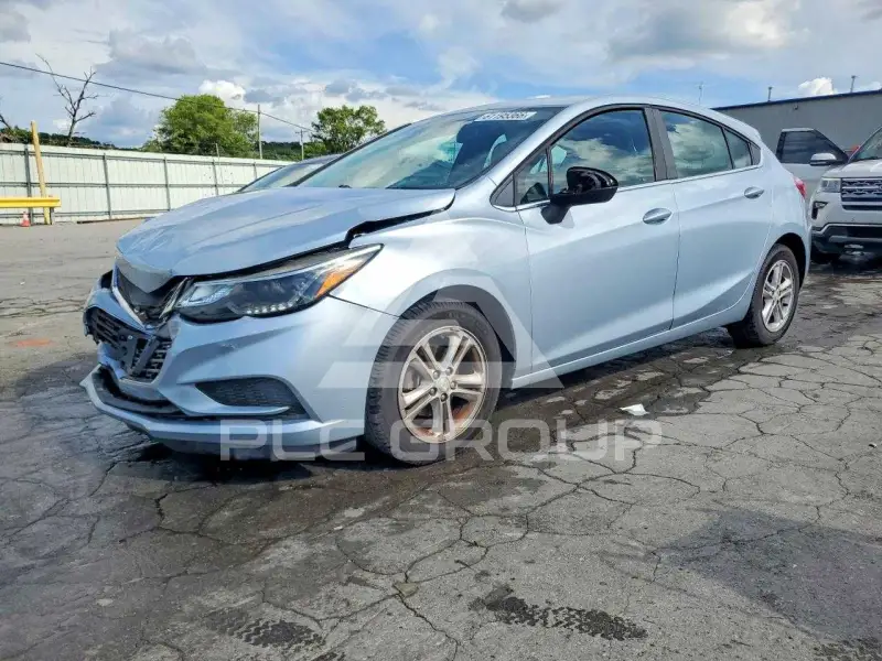 2017 Chevrolet Cruze photo