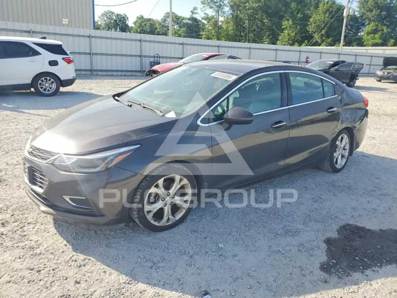 2017 Chevrolet Cruze photo