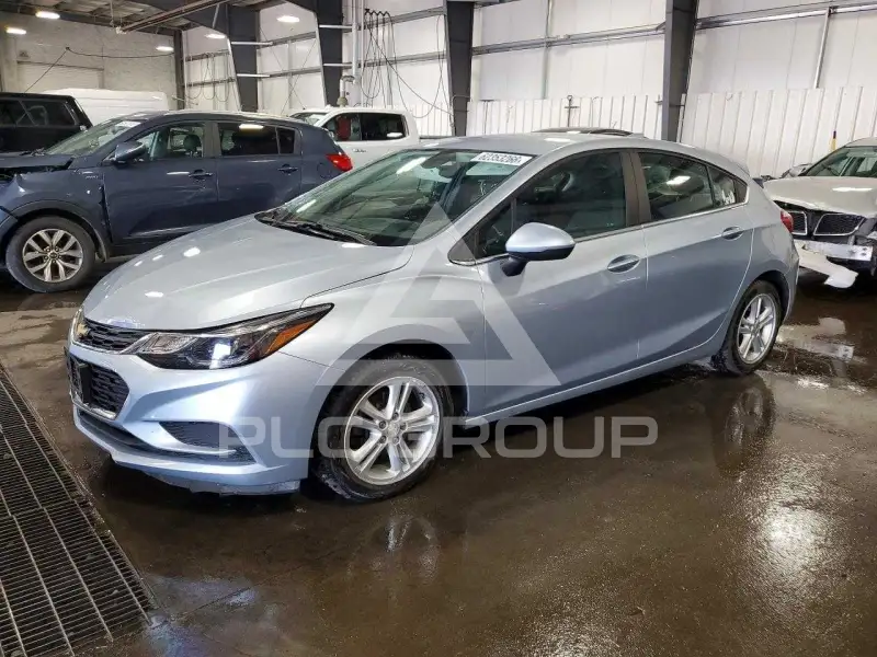 2017 Chevrolet Cruze photo