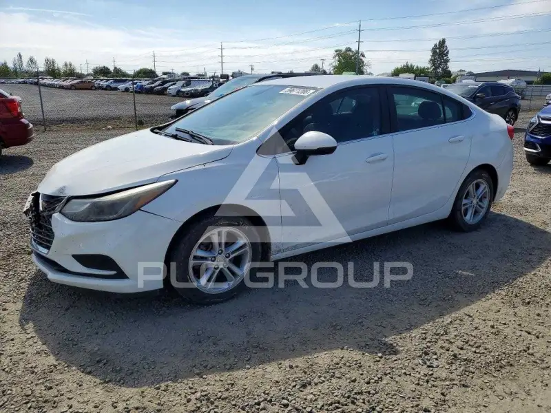 2017 Chevrolet Cruze photo