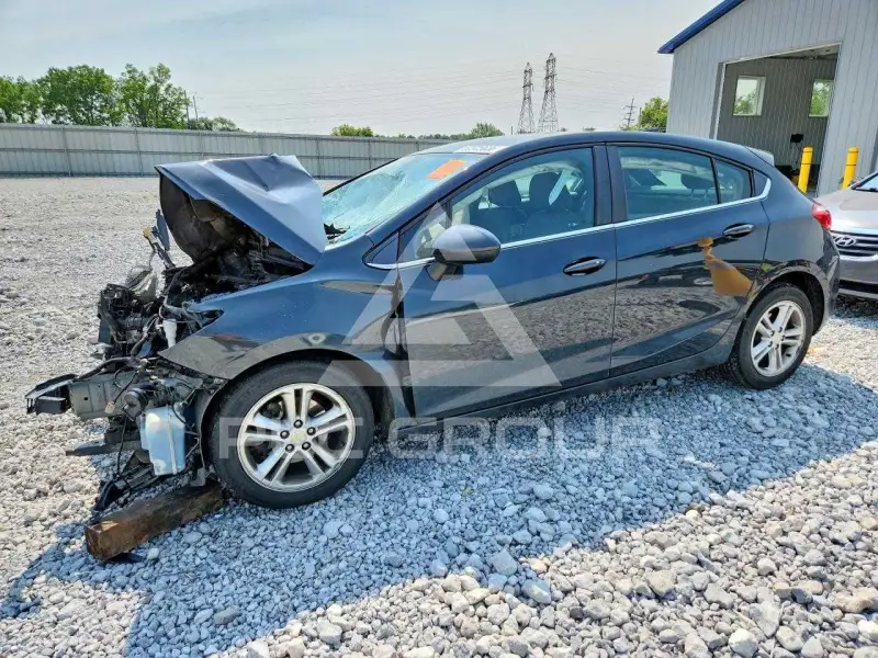 2017 Chevrolet Cruze photo