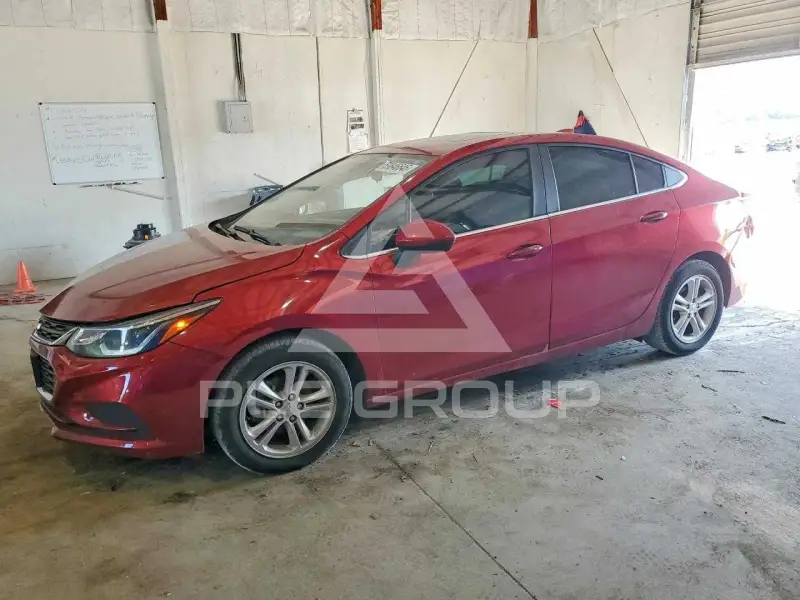 2017 Chevrolet Cruze photo