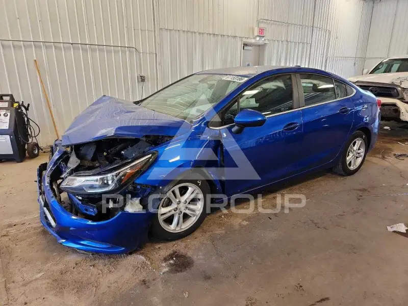 2017 Chevrolet Cruze photo